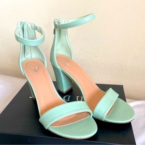 WINDSOR MINT HEELED SANDALS | SIZE- 6.5